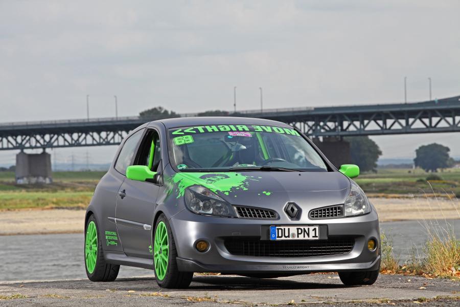  Renault Clio RS by Cam Shaft 2012 года  (фото 13 из 13)